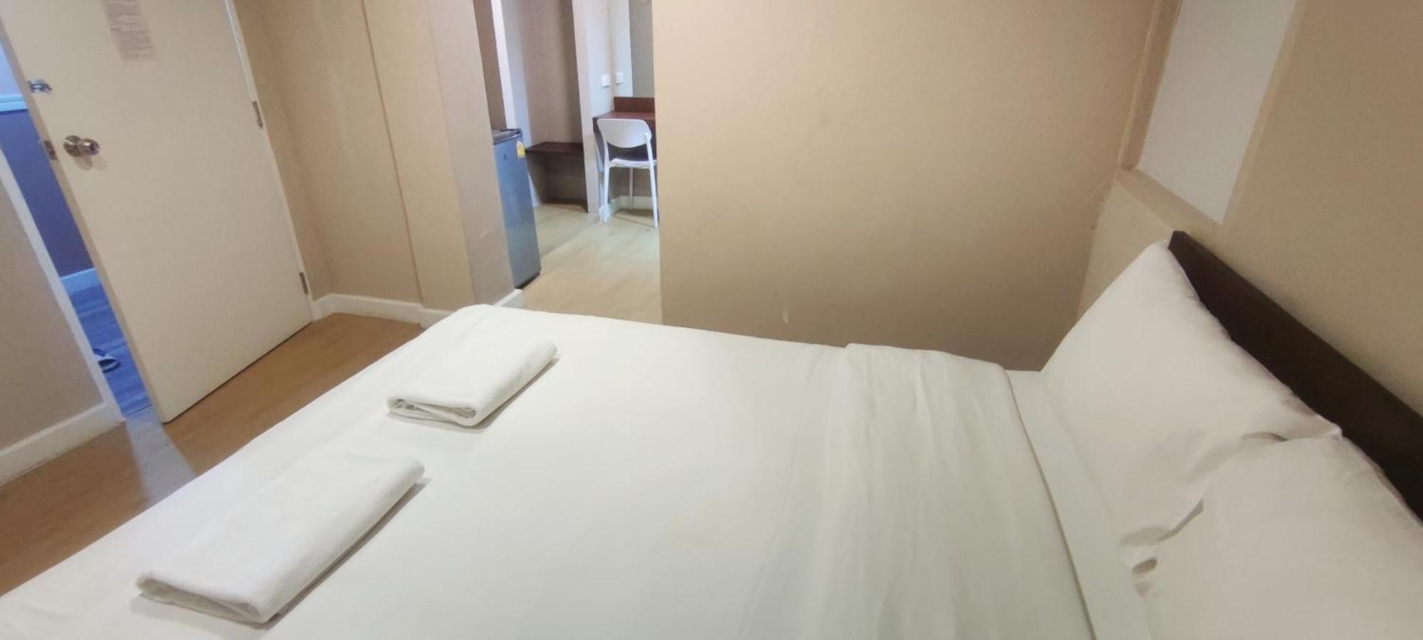 The Sea Bangsaen Hotel Bagian luar foto
